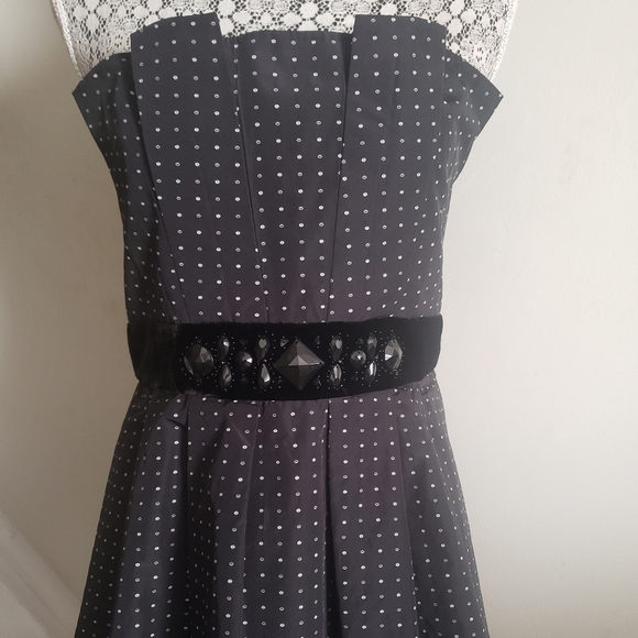 HP. BCBG MAXAZRIA Dress - Picture 3 of 12
